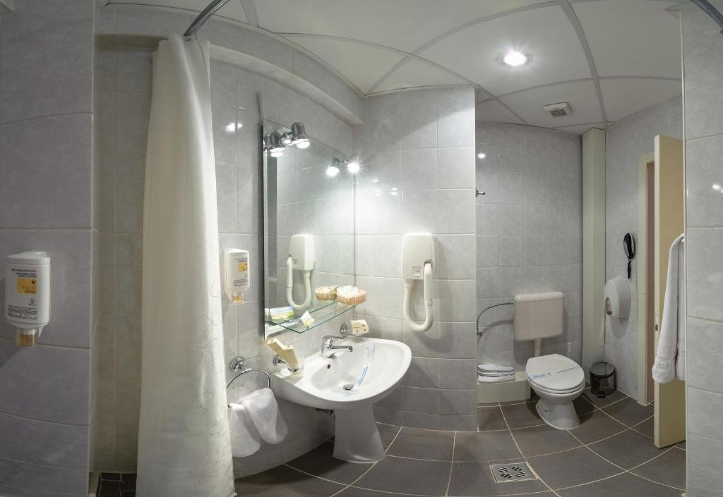 Galmondo Hotel Galaţi Zimmer foto